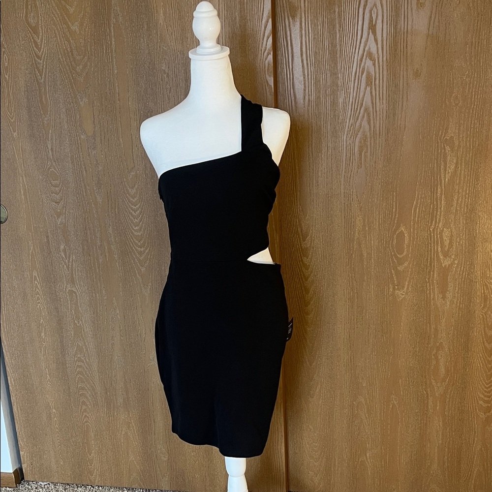 Lulu's Black One-Shoulder Dress